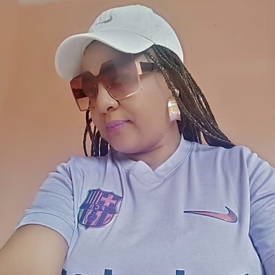 God's Favourite daughter🙏
 I love football⚽Barcelona/Chelsea/Orlando pirates 💀is Bae.

I Love animals and nature🌴 
Please No Tagging No Groups