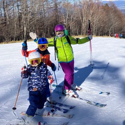 40代のただのBBA。スキーでR6.1.27前十字靭帯断裂骨挫傷尾てい骨骨折🎿3月11日再建済み。ロードバイク、スキー復活の目標で諦めない精神でネチネチとリハビリ中⚠️