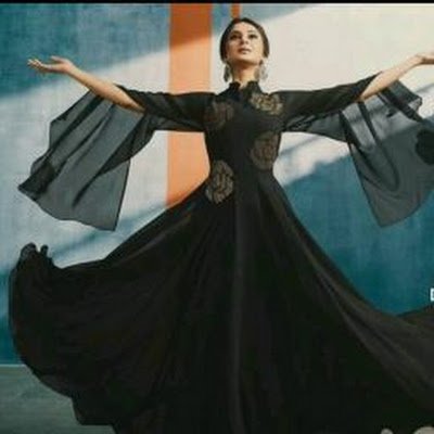 ShanaSaifi19835's profile picture. 