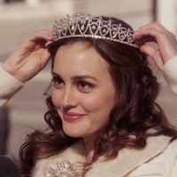 m ⟢ (@queeniemalx) 's Twitter Profile Photo
