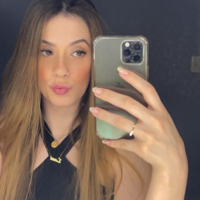 📌Sp | insta: @lauragalds “se a minha intensidade ainda for me matar, eu prefiro ser poesia e ter histórias pra contar! ❤️”