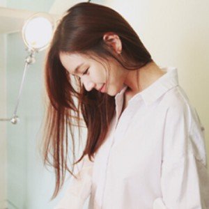 lngzi3615332914's profile picture. 