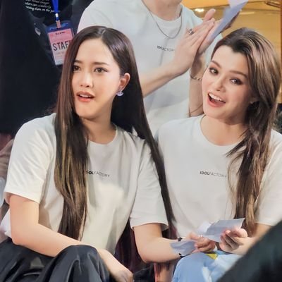 { Fan account } here by Freen & Becky 🧚🏻‍♀️🐰

#ฟรีนเบค #freenbecky GIRLFREEN  #srchafreen #Beckysangels