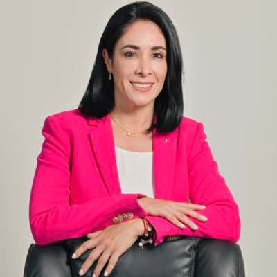 Directora General del Sistema para el Desarrollo Integral de la Familia del Estado de México