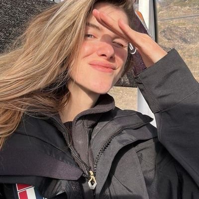 lovvzoe's profile picture. 🦢🤍