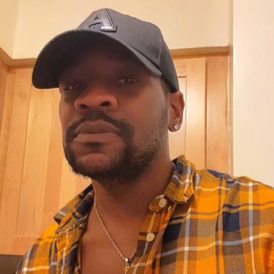 Zezzer_mZessing's profile picture. get a drink let’s find out