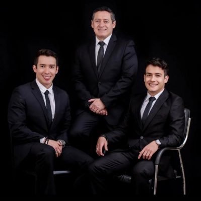 Ginamaría , Juanma y Pedro: mi vida. Director de Evaluación Institucional y Calidad @utpl, PhD Economía #UNAM, #USevilla,#UCT, #ESEADE #LGND 47414
