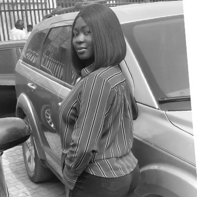 yemiyourloverr's profile picture. 