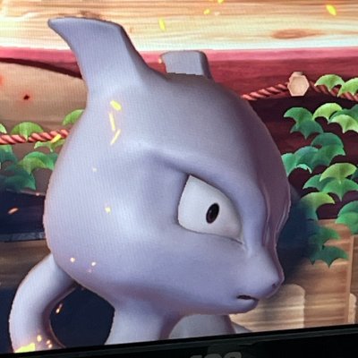 Smash Ultimate. Maining Mewtwo and his big tail.