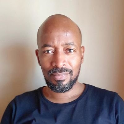 Opérateur économique et activiste de la Renaissance Négro-africaine. Businessman and Negro-African Renaissance Activist.