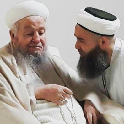 pinhan1kul's profile picture. "Devler gibi eser vermek için, 
Karıncalar gibi çalışmak gerek."  (NFK)

Müceddîd Mahmûd el-Ûfî (قدس سره)🤍✨

Gitmeye geldik..