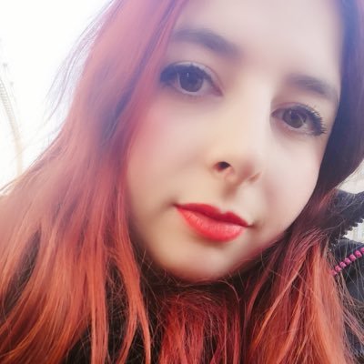 ♀ Casi informática y traductora. Mis gatas son mi vida. Apasionada de los videojuegos. Antes solía hacer stream. @Bring_Hardness the only one 💕