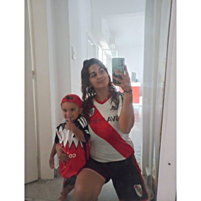 Club Atlético River Plate ♥️
Canceriana 🦀
Enfermería 💉
20 .