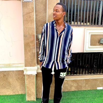 DamianW666's profile picture. MUFC💪🏾❤️… Emmyforex