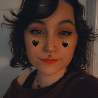 Hey hey im Panic :)
-small streamer extraordinare✨️