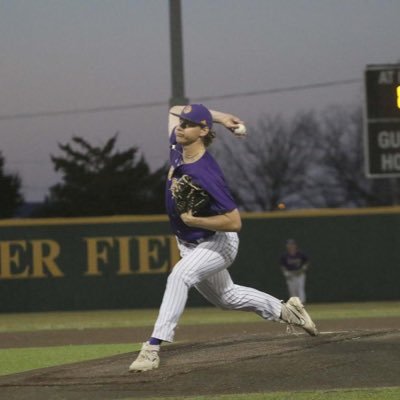 @goconqs 6’6/215lbs RHP/281-655-0395