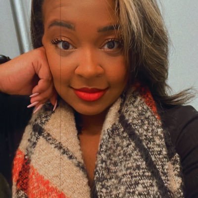 Just a Georgia peach still trying to get the hang of this whole adulting thing. Your patience is appreciated😌 | Isaiah 40:31