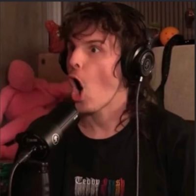 Don_Clevv's profile picture. SAAR PLS HELP