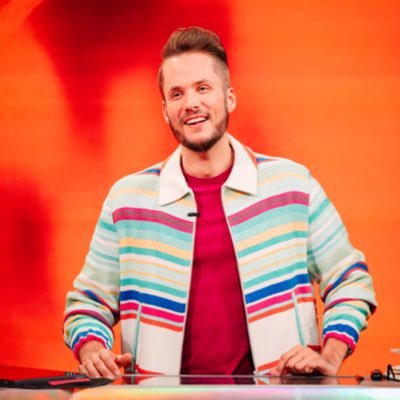 🇦🇺Multi award-winning play-by-play commentator, @valesports_na/@OW_esports talent , dad, fitness junkie. Dorinthea lover. | biz: ubershouts@evolved.gg