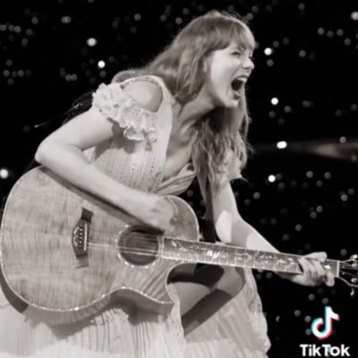 Swiftie thanks to Speak Now |she/her| MONS†ER | Fan account