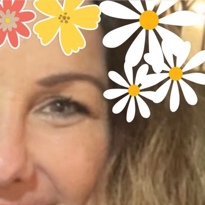 ShellsBells365's profile picture. Mum, wife, blessed to live in Oz.