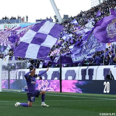 サッカー専用アカ⚽️社会人4年目/#サンフレッチェ広島/ローマ/ポルトガル/クリスティアーノ・ロナウド/ジョゼ・モウリーニョ/ #ゴレイロ/無言フォローすみません/