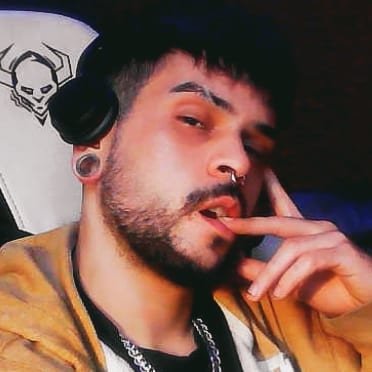 😈Streaming todas las noches😈
https://t.co/4yQozLimpw  
El puto Travis Mason en SpinRP 🤙