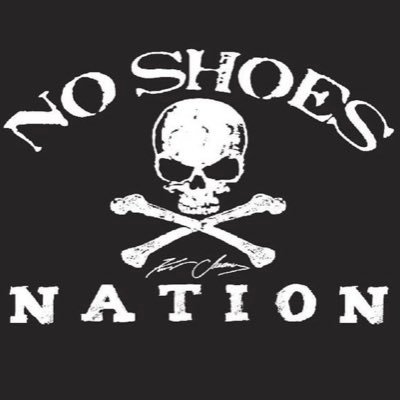 Kenny Chesney's Official No Shoes Nation 🏴‍☠️ https://t.co/TMhS1mI8VI