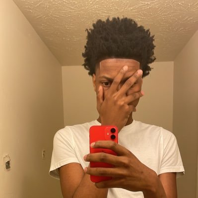 ig: @desgnrkeys just tweeting about whatever idgaf just one tall mfer your bitch type