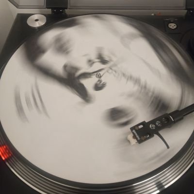 robylfcmi's profile picture. See you on Discogs

🚧 work in progress 🚧