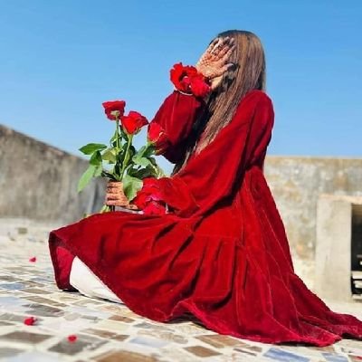 hania4232's profile picture. PHOTOGRAPHER | CONTENT CREATOR | SOCIAL MEDIA ACTIVIST 💝 |