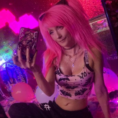 lil twitch streamer just existing  💫✨
kittyvenom@pm.me 💌