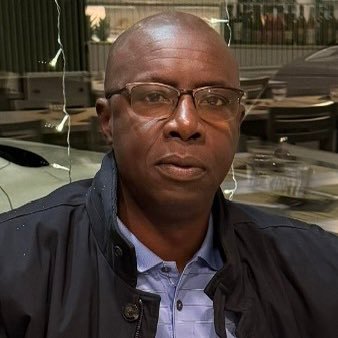 Économiste Conseiller en investissement je suis Directeur exécutif du Club des Investisseurs Sénégalais (CIS)