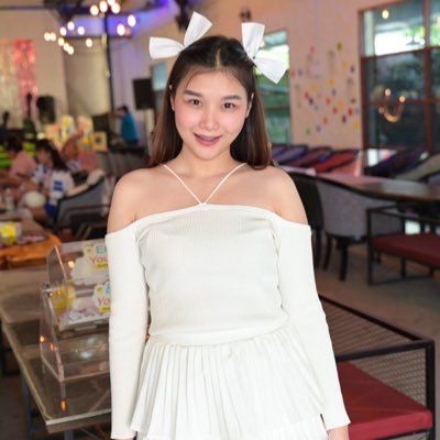 “รับงานรีวิวทุกอย่าง ” 🐷🤍🌻☀️💄 ~1998~ ติดต่องาน DM : https://t.co/LkgvYpRcGS ✨#วออิววิวแจกจริง