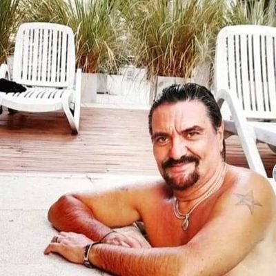 pichucarhue's profile picture. Yo no voto corruptos, chorros, narcotraficantes ni tampoco mafiosos. Se entiende porque no vote al kirchnerismo?
