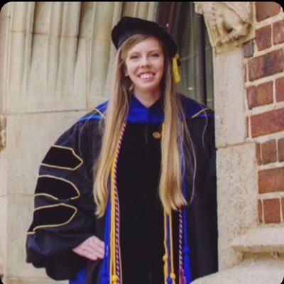 Assistant Professor of Social Work at Saint Mary’s College 🎀 @UTKnoxville PhD alum 🎀 @HPU MSW alum  🎀 Professional Thinker 🎀 Facilitator of open discussion