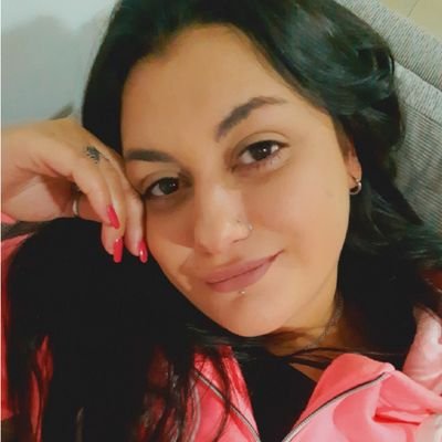 jujumobrici's profile picture. Llevo la bandera de Evita y Perón.
Docente e hincha de Vélez. No soy mucho más que eso.