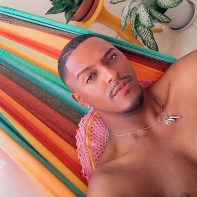 Omo Osúmaré ✨️🐍 | Capricorniano com Ascendente em Gêmeos | Os olhares também falam. Escute-os 😉
