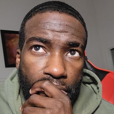 Simply Eric. | YT: Streamer School | Capcom Creator | Govee Partner | Business: TheeEricV@gmail.com | Former @DeadEndGames Host | FKA MeanMuggah11