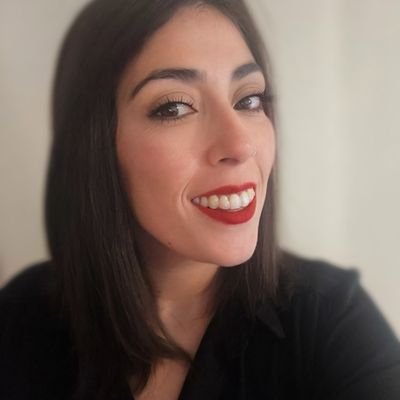 e_rea's profile picture. 🍷 Cosecha del 89. A veces, pienso lo que digo.
Ser bajita es una personalidad y es la mía 🦔