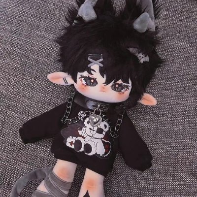 zzz_snh's profile picture. 𖤐 𓈒࣪ ᭡ ˖ 22 ! 🎧: ?! 𖦹︎ ִֶָ ࣪ ៹  —    𝟶𝟷-𝟶𝟷-𝟸𝟺
𝑈𝑛𝑎 𝑎𝑚𝑎𝑛𝑡𝑒 𝑑𝑒𝑙 𝑐𝑎𝑓𝑒  ☕, 𝑙𝑎 𝐵𝑢𝑒𝑛𝑎    𝑚𝑢𝑠𝑖𝑐𝑎 🎧  𝑦 𝑙𝑜𝑠 𝑔𝑎𝑡𝑖𝑡𝑜𝑠🐈‍