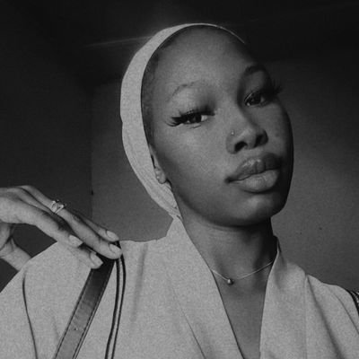 MercyJadu's profile picture. 