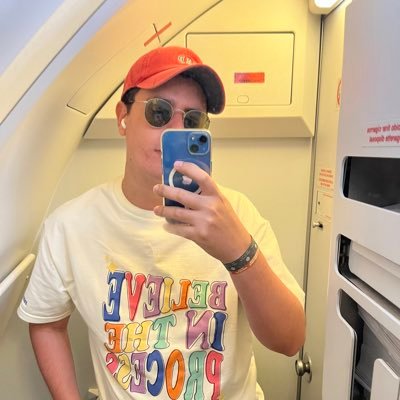 JustJcsa's profile picture. āeksiō ōños