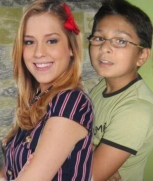 oi meu   nome e adauto mello eu amo rebeldes e voce a sophia linda te amo muito  voces são a minha vita ta gente linda min siga @adalto_mello
