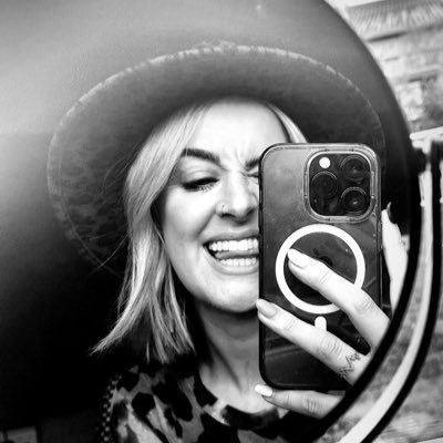 helen_m_oc's profile picture. Mom. Yr 6 Teacher. 5/6 Lead. Computing/DT Lead. DSL. #Brummie originally. Stolen by #Stourbridge. Attempting a 🌱based life. Enjoys getting outdoors &🍹☕️🌮🍕