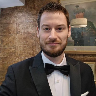 34, Dublin, 🎟 AuDHD Graphic Designer, 👨💻Digital Marketer🧙♂️PC gamer 🎸Guitarist - 👹Manchester United 🔥 🇵🇸