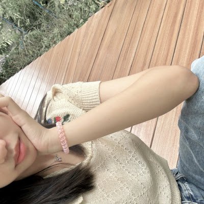 q5a3gt6kMb59423's profile picture. 