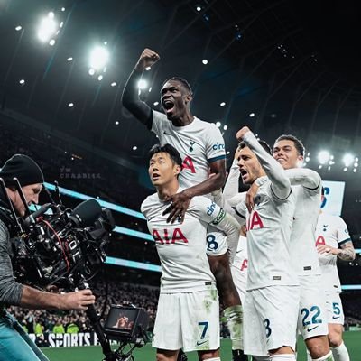 @SpursOfficial⚪️  COYS😎