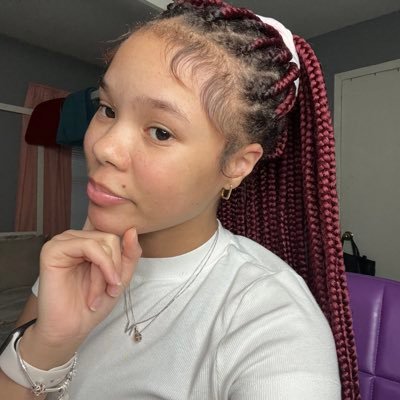 whiteegirll777's profile picture. ok