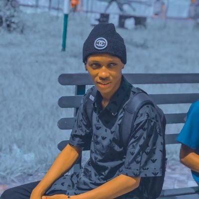 content creator😂
On God we trust 😇
footballer⚽